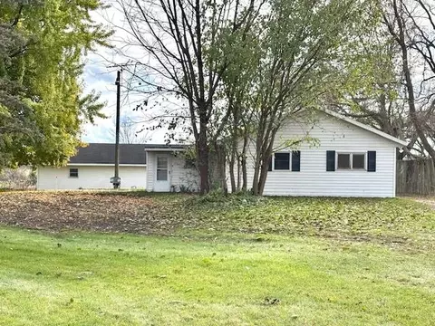 w3869 Wisconsin 106, Fort Atkinson, WI 53538