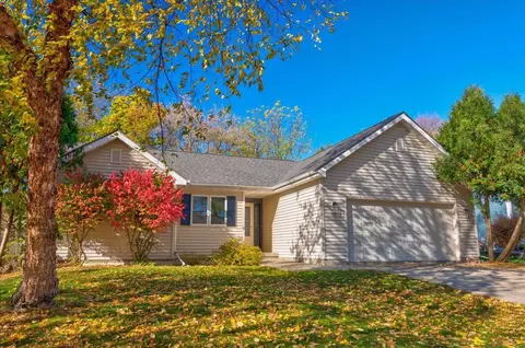 2738 Fell Rd, Madison, WI 53713