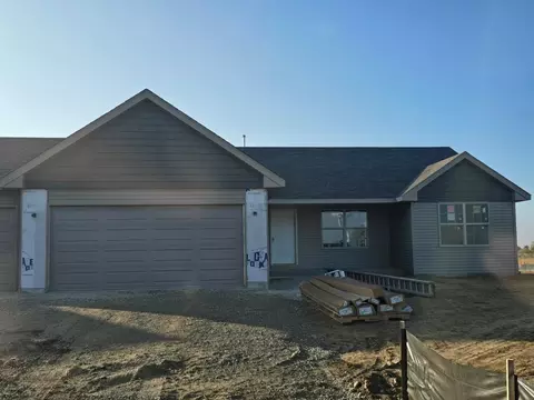 3658 Night Hawk Dr, Beloit, WI 53511