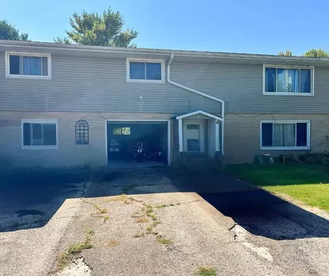 w383 Madison Avenue, Ixonia, WI 53036