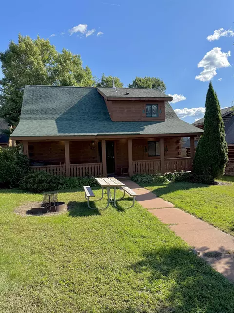 714 Skatepark Ct, Warrens, WI 54666