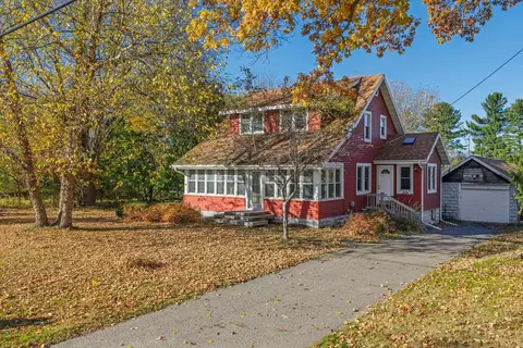 1214 Carpenter St, Baraboo, WI 53913