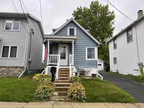 207 Herman St, Watertown, WI 53098