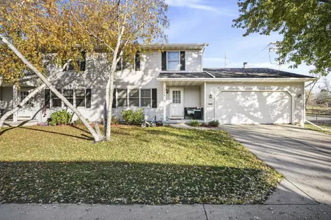 2506-2508 Greenway Vw, Madison, WI 53713