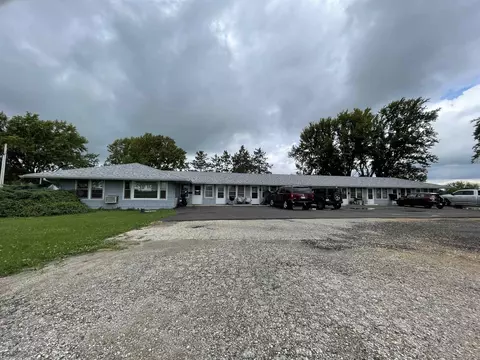 n611 Wisconsin 73, Columbus, WI 53925
