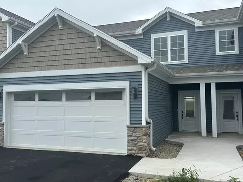 3164 S Bartells Dr #202, Beloit, WI 53511