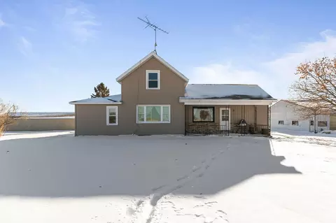 w1991 East River Road, Berlin, WI 54923