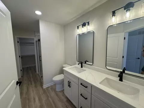 Bath - 3160 S Bartells Dr #A, Beloit, WI 53511 photo 3 of 4