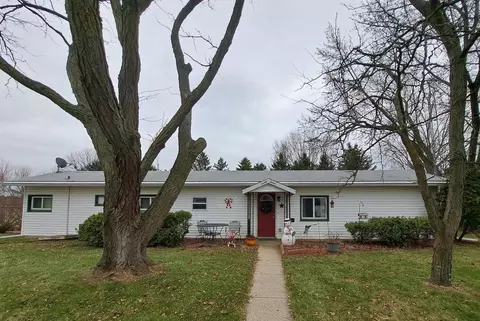 2012 Edgeview Dr, Monroe, WI 53566