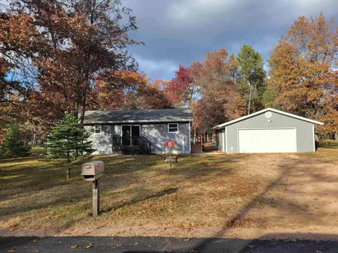 970 Mansfield Ct, Nekoosa, WI 54457