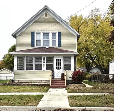 621 N Palm St, Janesville, WI 53548