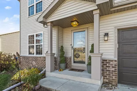 1010 Badger Dr, Lake Mills, WI 53551