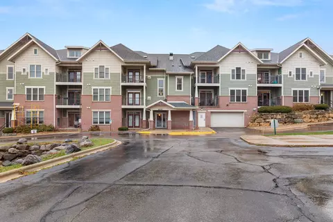 8253 Mayo Dr #310, Madison, WI 53719