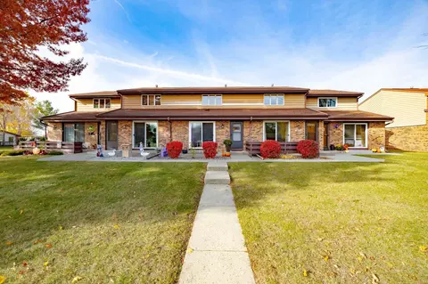 1411 Holly Dr, Janesville, WI 53546