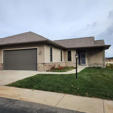 60 Berdella Ct, Cross Plains, WI 53528