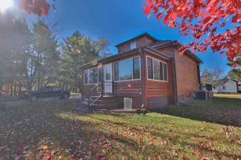 301 Raymond St, Friendship, WI 53934