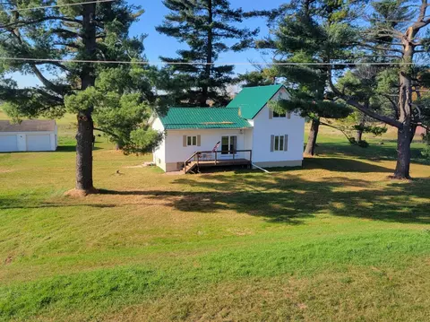 n8475 5th Avenue, Camp Douglas, WI 54618