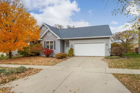 7810 Starr Grass Dr, Madison, WI 53719