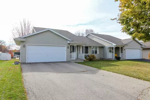 501 Cherokee Ln, Fort Atkinson, WI 53538