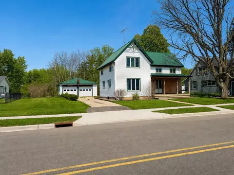 660 E Lake Ave, Monticello, WI 53570