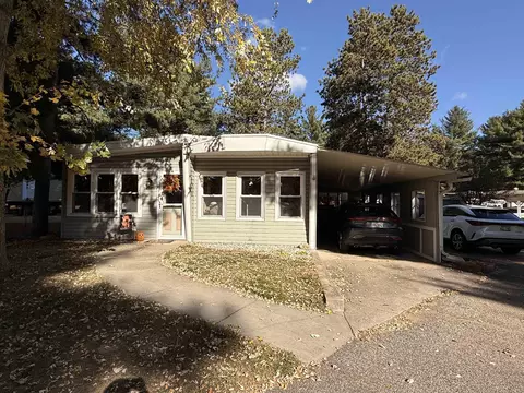 750 Apt 2 Golf Rd, Prairie Du Sac, WI 53578