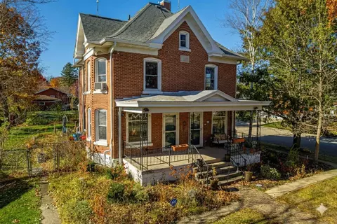 1301 2nd St, New Glarus, WI 53574