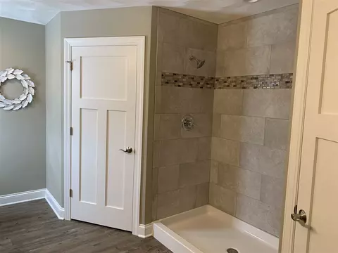 Bath - 2301 Walnut St, Beloit, WI 53511 photo 3 of 5