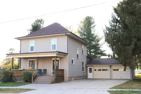 207 N Main St, Orfordville, WI 53576