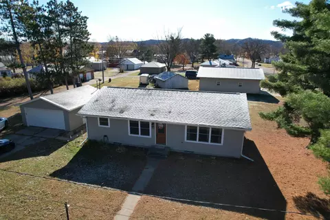 227 W Pine St, Muscoda, WI 53573