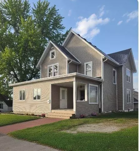 627 S Madison St, Lancaster, WI 53813