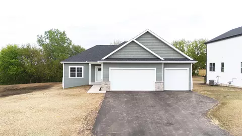 416 Ridge Ct, Orfordville, WI 53576