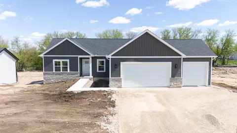 412 Ridge Ct, Orfordville, WI 53576
