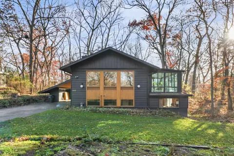 5513 Dorsett Dr, Madison, WI 53711