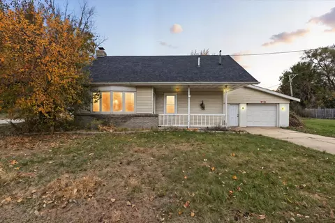 2320 King St, Janesville, WI 53546