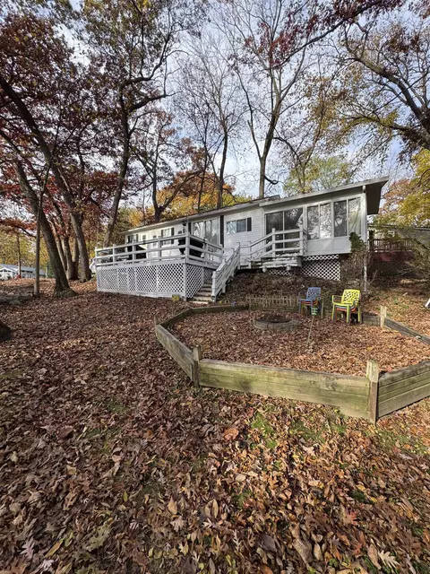 246 Leisure Way, Edgerton, WI 53534