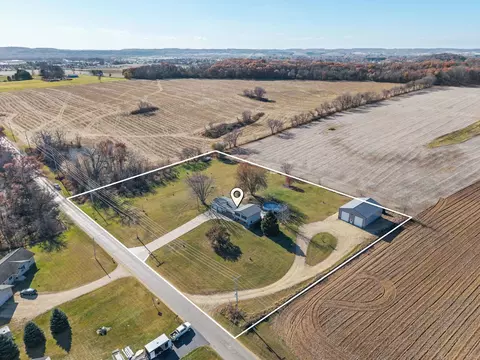 s2693 North Golf Course Road, Reedsburg, WI 53959