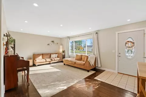 216 Hoover St, Sun Prairie, WI 53590