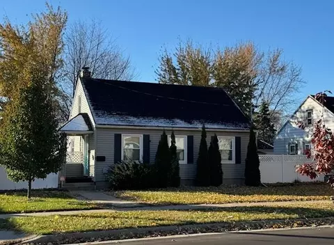 1615 Highland Ave, Janesville, WI 53548