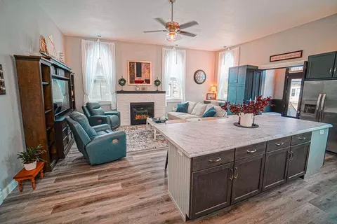 712 Lacrosse St, Mauston, WI 53948