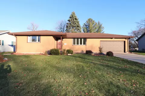 1128 N Osborne Ave, Janesville, WI 53548