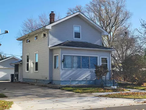 544 N Chatham St, Janesville, WI 53548