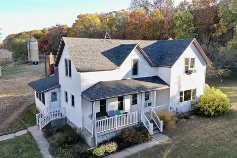 w1712 Deerborn Drive, Neshkoro, WI 54960