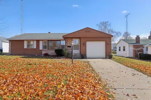 132 S Braun Ave, Jefferson, WI 53549
