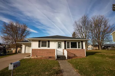 221 N Washington St, Belmont, WI 53510