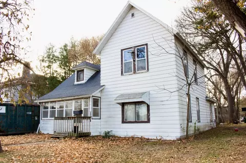 413 N Wisconsin Ave, Muscoda, WI 53573