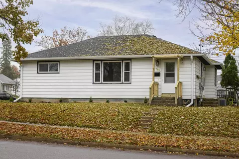 709 Dempsey Rd, Madison, WI 53714