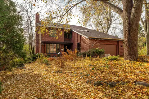 1705 Camelot Dr, Madison, WI 53705