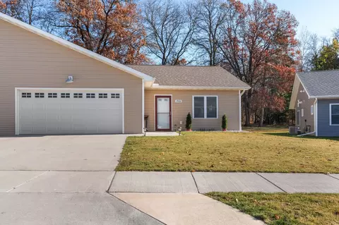 1980 Retzlaff Dr, Reedsburg, WI 53959