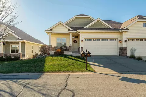 6785 Village Walk Ln, Deforest, WI 53532