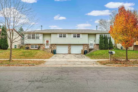 1321-1323 S Thompson Dr, Madison, WI 53716
